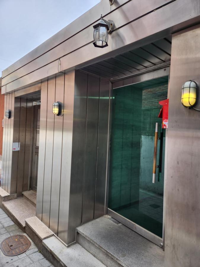 Rich House Dongdaemun Hostel โซล ภายนอก รูปภาพ